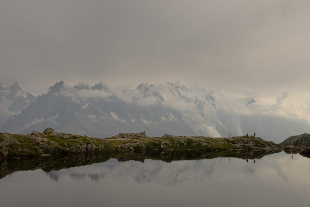 Les aiguilles rouges Lac des Cheserys